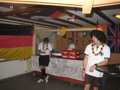Gruen-Gelb-Ball_2006_012.jpg